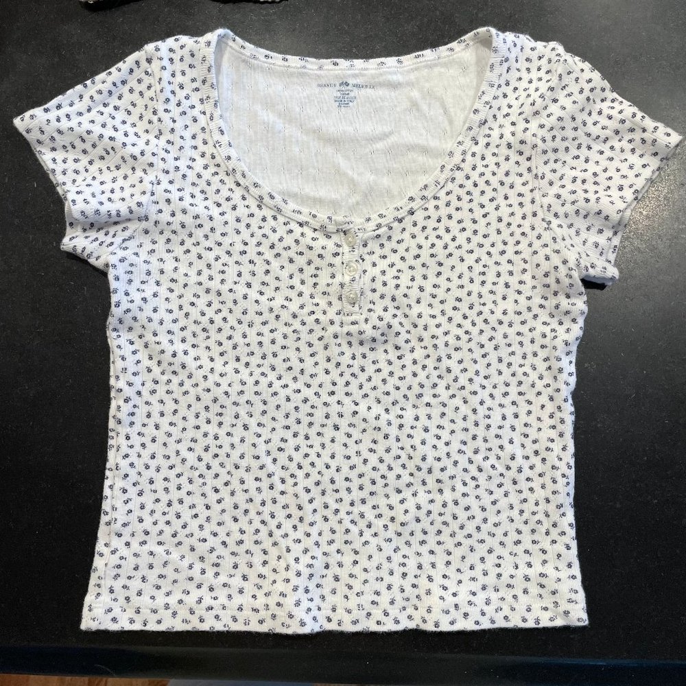 brandy melville tee shirt